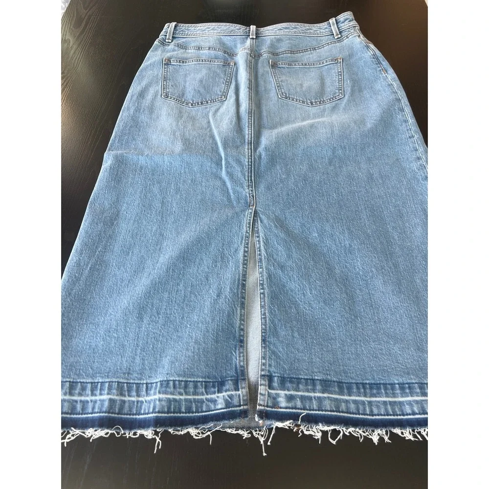 Talbots Denim Midi Skirt Light Wash Raw Hem Fringed Back Vent Womens Size 12 - Picture 3 of 4